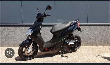 Yamaha jog r/rr gezocht