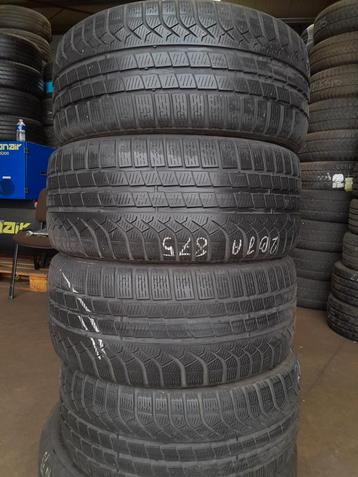 245/40/18 2454018 245/40R18 hiver Pirelli  disponible aux enchères