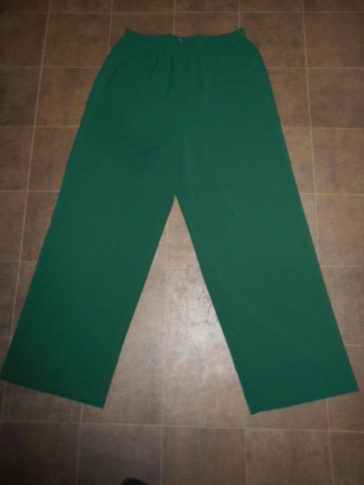 Mooie donkergroene broek / Maat XL, Kleding | Dames, Grote Maten, Zo goed als nieuw, Groen, Ophalen of Verzenden