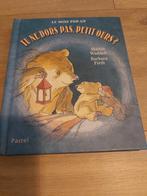 Mooie 3D Franse boek over een beertje dat niet kan slapen, Boeken, Ophalen of Verzenden, Zo goed als nieuw