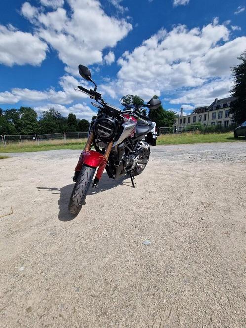 Moto honda cbr 125 en parfait état à seulement 1800 km, Motos, Motos | Honda, Particulier, jusqu'à 11 kW, Enlèvement