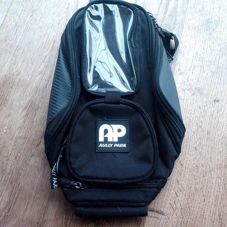 Sacoche  de reservoir  avec aimants, Motos, Accessoires | Valises & Sacs, Neuf, Enlèvement