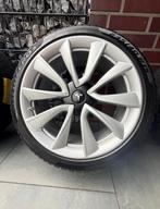 Jantes tesla model 3 19 pouces original kit hiver pirelli, Pneus et Jantes, Pneus hiver, Véhicule de tourisme, 19 pouces