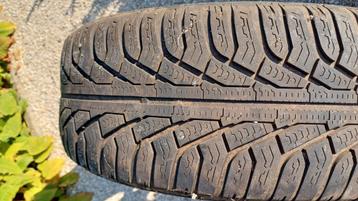 4 winterbanden op stalen velg beschikbaar voor biedingen