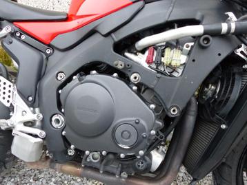 moteur cbr1000rr 2006 2007 tournant