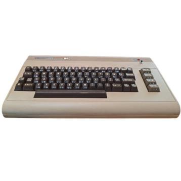 Commodore C64 met reset beschikbaar voor biedingen