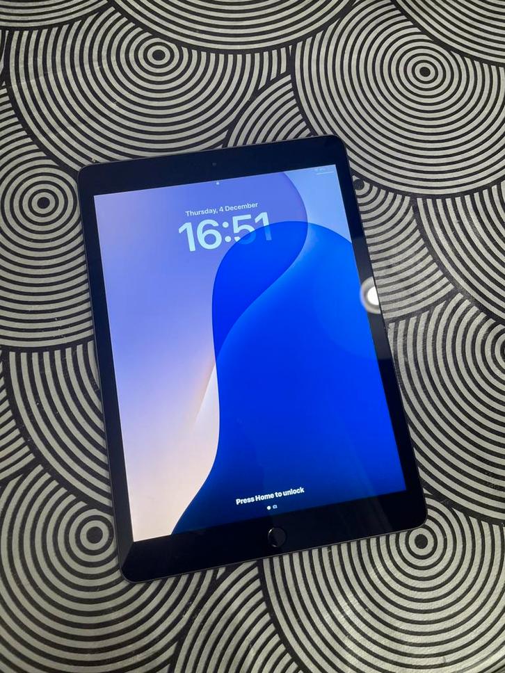 iPad 7e generatie, Computers en Software, Apple iPads, Zo goed als nieuw, Ophalen