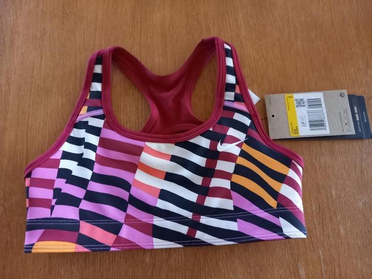 Nike sporttop kind maat S ( 128-134 ) NIEUW : 2 stuks, Kinderen en Baby's, Kinderkleding | Overige, Nieuw, Ophalen of Verzenden