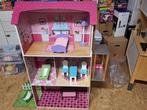 Poppenhuis met meubels 50€, Ophalen, Zo goed als nieuw, Poppenhuis