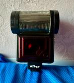 Nikon flits SB20, Ophalen, Flitser