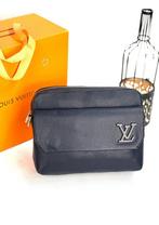 LV Fastline Messenger Bag schoudertas (zwart), Bijoux, Sacs & Beauté, Sacs | Sacs à bandoulière, Enlèvement ou Envoi, Neuf