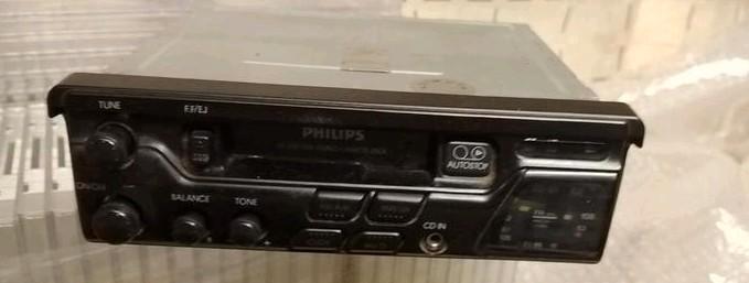 Auto radio Philips RC102, Auto diversen, Autoradio's, Zo goed als nieuw, Ophalen of Verzenden
