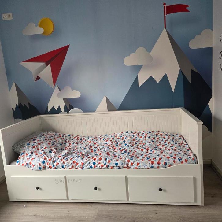 Ikea bed  met laden, Enfants & Bébés, Chambre d'enfant | Lits, 180 cm ou plus, 70 à 85 cm, Sommier à lattes, Enlèvement