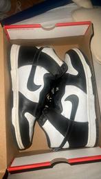 Nike dunks panda high, Kleding | Heren, Mutsen, Sjaals en Handschoenen, Ophalen