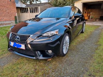 Lexus is 300 H hybrid.2.5.benzine 18/12/2014.bj 167000 km., Auto's, Bedrijf, IS, Te koop, Benzine