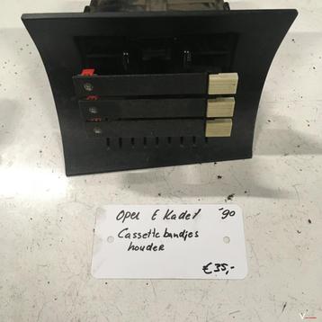 Opel E Kadet 1.4 1990 Cassettebandjes houder werkend beschikbaar voor biedingen