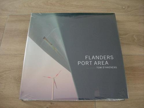 Flanders Port Area - Tom D'haenens, Boeken, Kunst en Cultuur | Fotografie en Design, Nieuw, Ophalen of Verzenden