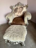 Fauteuil + Poef: Baroque Michelangelo Imitatiebond Suède, Maison & Meubles, 75 à 100 cm, Enlèvement, Tissus, Utilisé