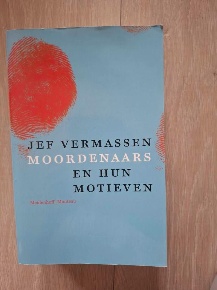 Jef Vermassen - Moordenaars en hun motieven, Boeken, Politiek en Maatschappij, Zo goed als nieuw, Ophalen of Verzenden