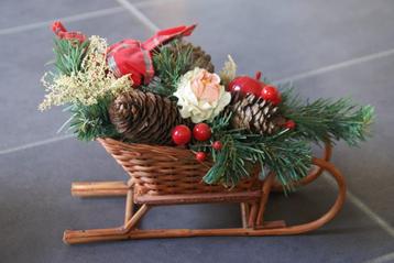 lot van kerstversiering: kerstballen, sierbord.. beschikbaar voor biedingen