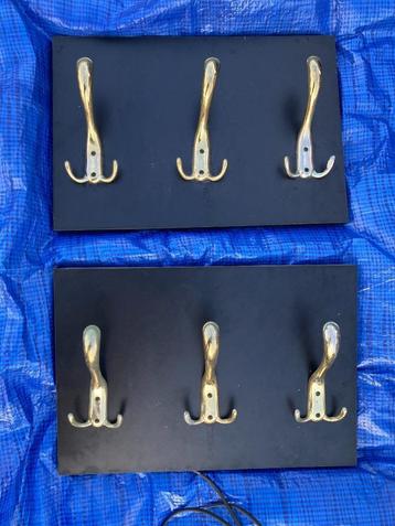 Wandkapstokken 2 stuks jaren '80 beschikbaar voor biedingen