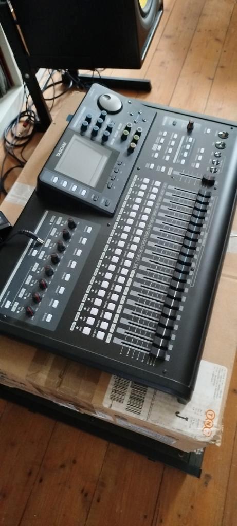 Tascam DP-32SD Multitrack Recorder – Excellent Condition, Muziek en Instrumenten, Mengpanelen, Gebruikt, Ophalen