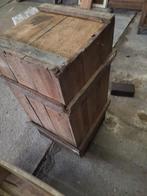Oude antieken houten bak om allerlei in te stapelen., Utilisé, Enlèvement ou Envoi
