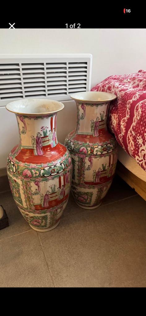 Set van 2 Chinese porseleinen vazen – handbeschilderd, Antiquités & Art, Antiquités | Vases, Enlèvement