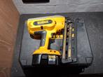 Dewalt Tacker DC618, Doe-het-zelf en Bouw, Ophalen, Gebruikt