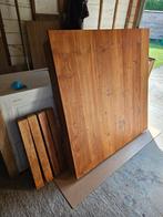 Massief teakhouten tafel 140x140cm in goede staat, Huis en Inrichting, Tafels | Eettafels, Ophalen, Zo goed als nieuw