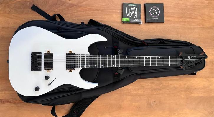 SPIRA GUITARS S-407, Muziek en Instrumenten, Snaarinstrumenten | Gitaren | Elektrisch, Zo goed als nieuw, Ophalen