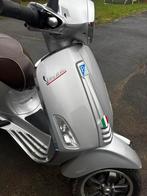 Vespa Primavera 50cc 70jaar editie, Fietsen en Brommers, Ophalen, Zo goed als nieuw