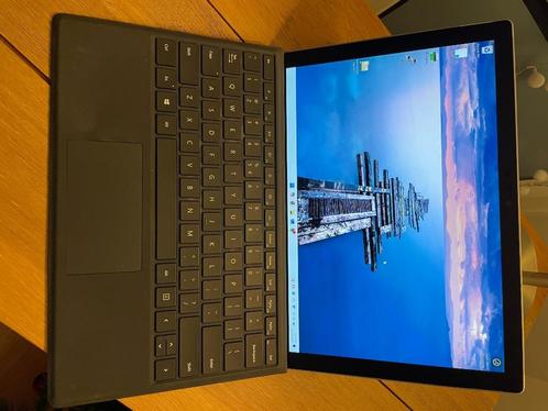 Surface Pro 5 W11pro , 8GB, 250SSD, docking station, keyboar, Computers en Software, Windows Tablets, Ophalen