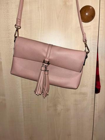 Roze  tas (kunstleer) beschikbaar voor biedingen