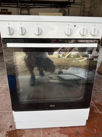 cuisinière électrique vitro. & four air pulsé AEGCCB6200AB, Electroménager, Classe énergétique A ou plus économe, 4 zones de cuisson