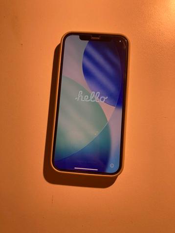 Iphone 12 - 64 gb beschikbaar voor biedingen