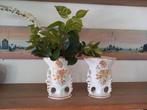 Paar heel schattige vaasjes in Porcelaine de Bruxelles, Antiek en Kunst, Ophalen of Verzenden