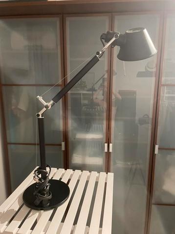 Bureaulamp beschikbaar voor biedingen
