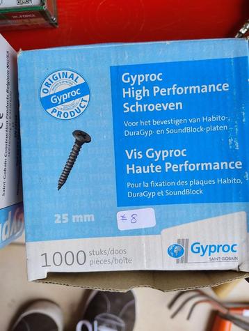 Schroeven Gyproc 25mm doos van 1000 stuks beschikbaar voor biedingen