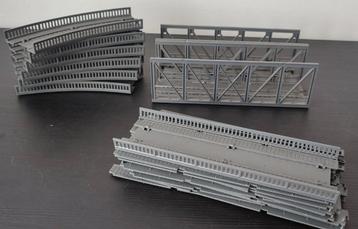 Brug en oprit voor K-M rails beschikbaar voor biedingen