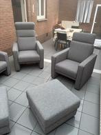 Twee zetels en 2,5 zit met 2 voetbanken, Huis en Inrichting, Ophalen, Gebruikt, Stof