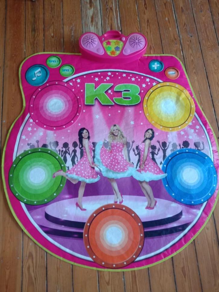 K3 dansmat - met fragmenten van 4 K3 liedjes - 2 leuke spelv, Kinderen en Baby's, Speelgoed | Speelkleden, Zo goed als nieuw, Ophalen