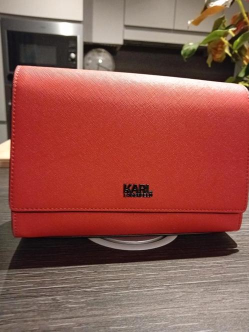 Schoudertas handtas Merk Karl Lagerfeld, Handtassen en Accessoires, Tassen | Damestassen, Gebruikt, Handtas, Ophalen of Verzenden