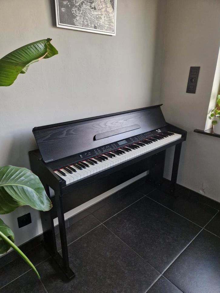 Digitale piano - General Midi 70039, Musique & Instruments, Pianos, Comme neuf, Piano, Enlèvement