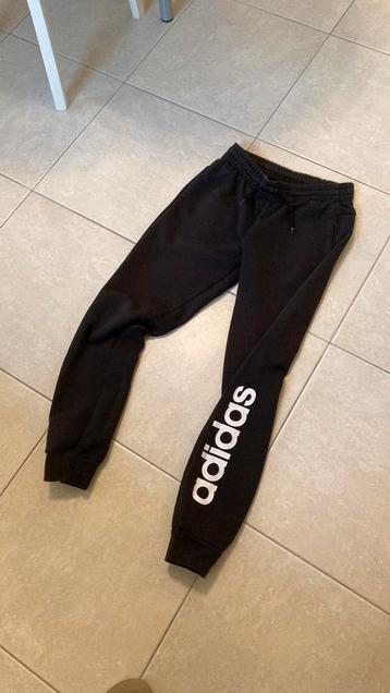 Jogging adidas taille S