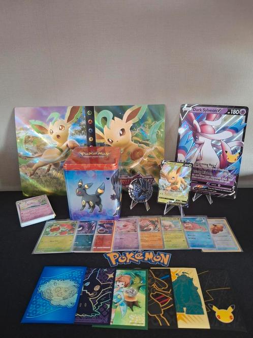 Leafeon set met verzamelmap, Hobby en Vrije tijd, Verzamelkaartspellen | Pokémon, Zo goed als nieuw, Ophalen of Verzenden