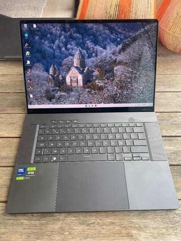 ROG Zephyrus G16 4060 beschikbaar voor biedingen