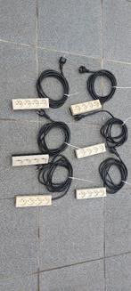 6 Bloc multiprise 4 X 2P+T CABLE 3,5m Vynckier 31220, Bricolage & Construction, Enlèvement, Comme neuf, Prise de courant