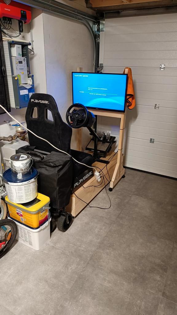 Sim Playseat trustmaster, Games en Spelcomputers, Spelcomputers | Sony Consoles | Accessoires, Ophalen