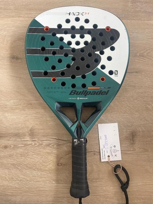 Bullpadel Hack 04, Sport en Fitness, Padel, Gebruikt, Padelracket, Ophalen of Verzenden